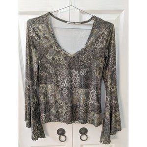 Shades of green, vintage, bellsleeve blouse.